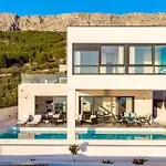 Lemon, 3 Bedrooms, 4 Baths, Infinity Pool, Whirlpool, Cinema Room, Sea View *