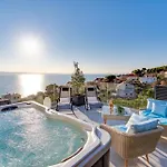 Lemon, 3 Bedrooms, 4 Baths, Infinity Pool, Whirlpool, Cinema Room, Sea View Villa *
