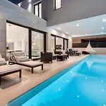 Villa Lemon, 3 Bedrooms, 4 Baths, Infinity Pool, Whirlpool, Cinema Room, Sea View