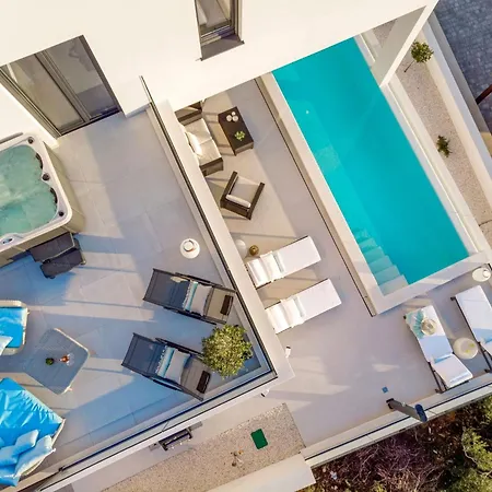 Lemon, 3 Bedrooms, 4 Baths, Infinity Pool, Whirlpool, Cinema Room, Sea View Jesenice
