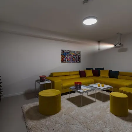 Villa Lemon, 3 Bedrooms, 4 Baths, Infinity Pool, Whirlpool, Cinema Room, Sea View *