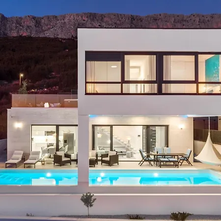 Lemon, 3 Bedrooms, 4 Baths, Infinity Pool, Whirlpool, Cinema Room, Sea View